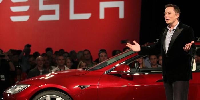 Gaming - Elon Musk: sohasem lesz még egy olyan autó, mint az évek óta ígérgetett Tesla Roadster
