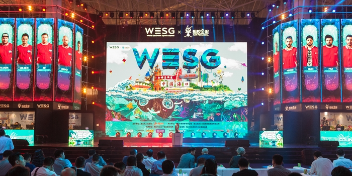 CS:GO - Driver nélküli gépek és lányok reklámozása a hotelben - Az idei WESG kezdés is kabaréba illő